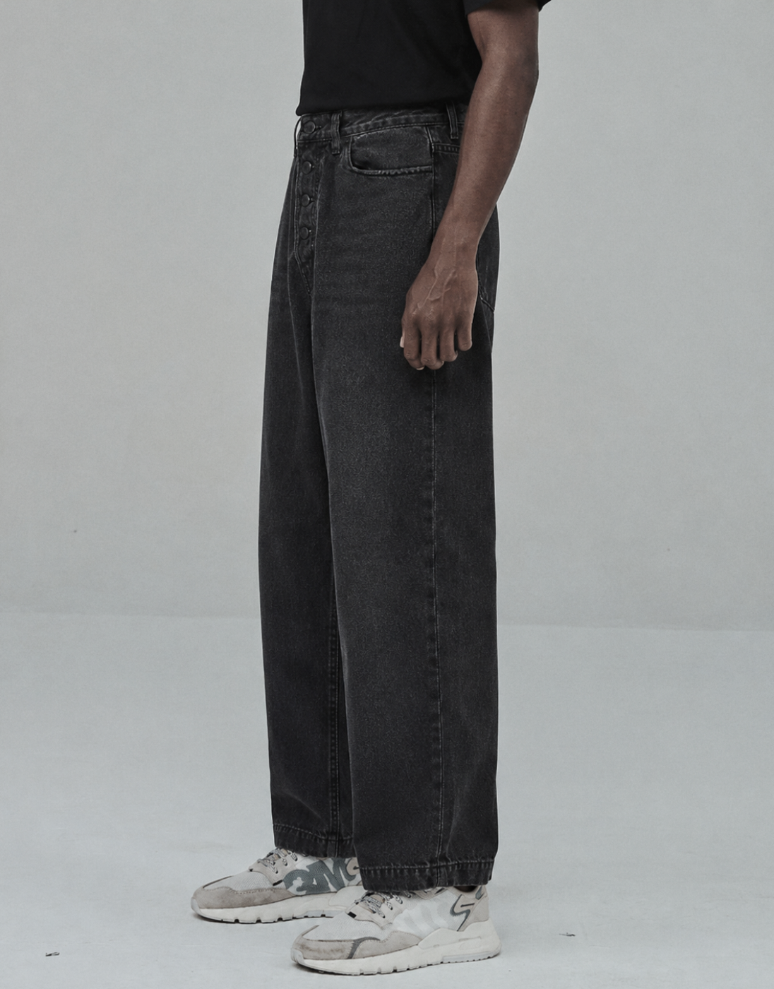 Black Wide-Leg Jeans