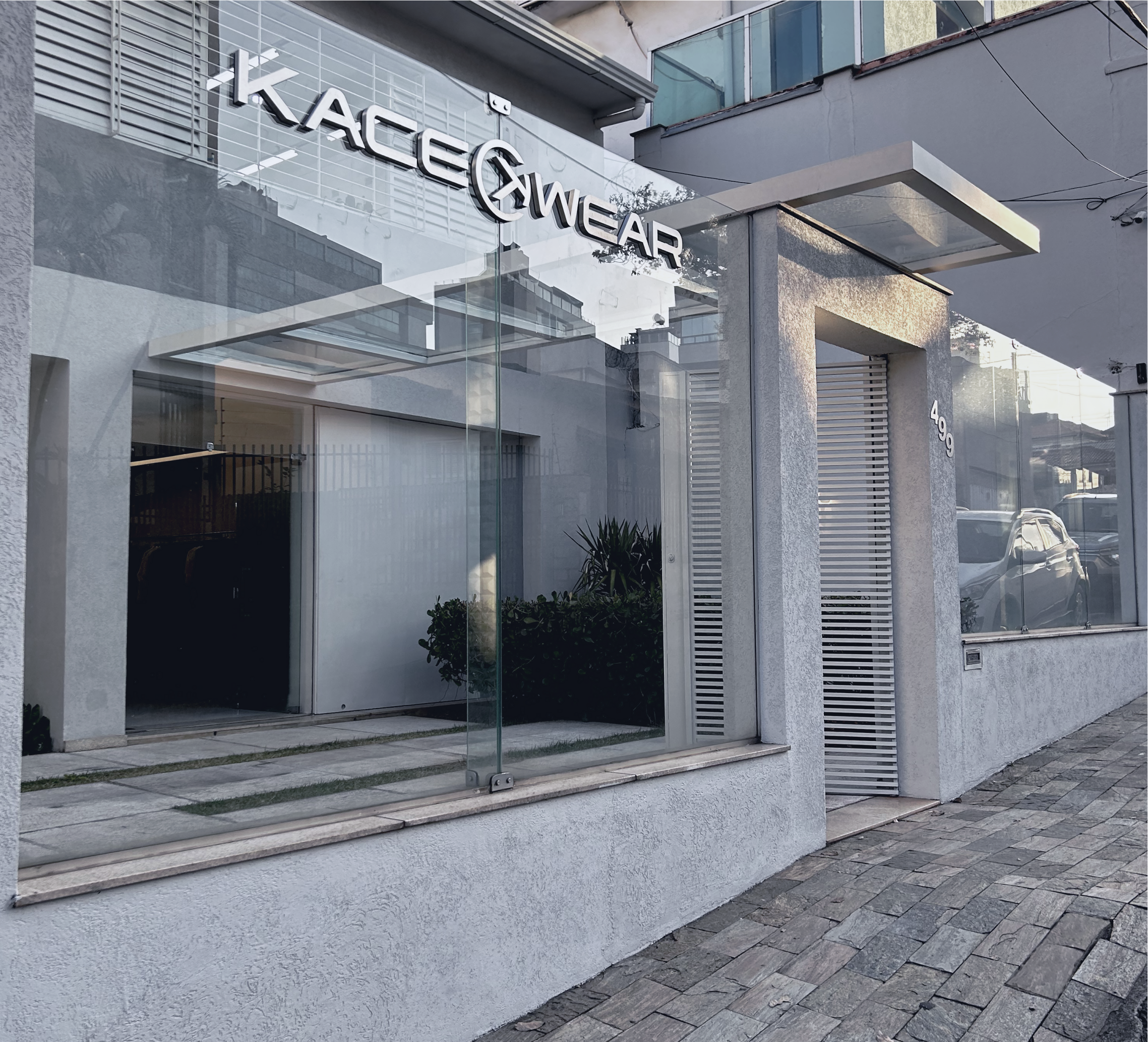 Fachada da Flagship Kace Wear no Prado, em Belo Horizonte.