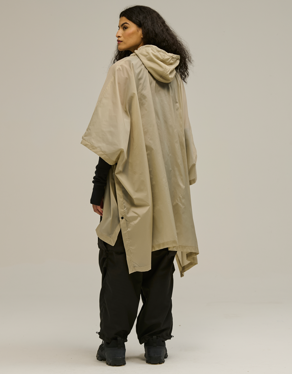 Poncho WR Genesis Sand Kace