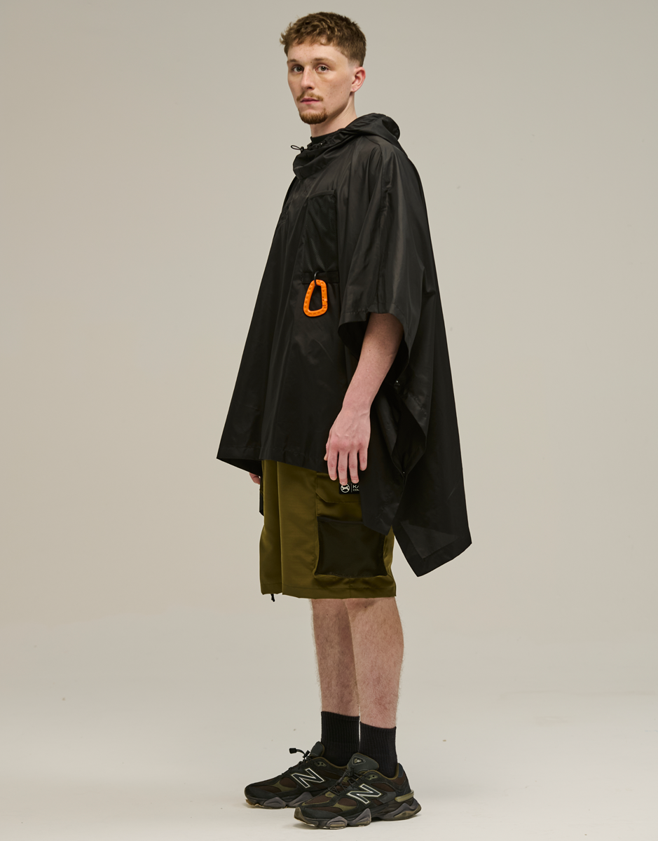 Poncho WR Genesis Black Kace