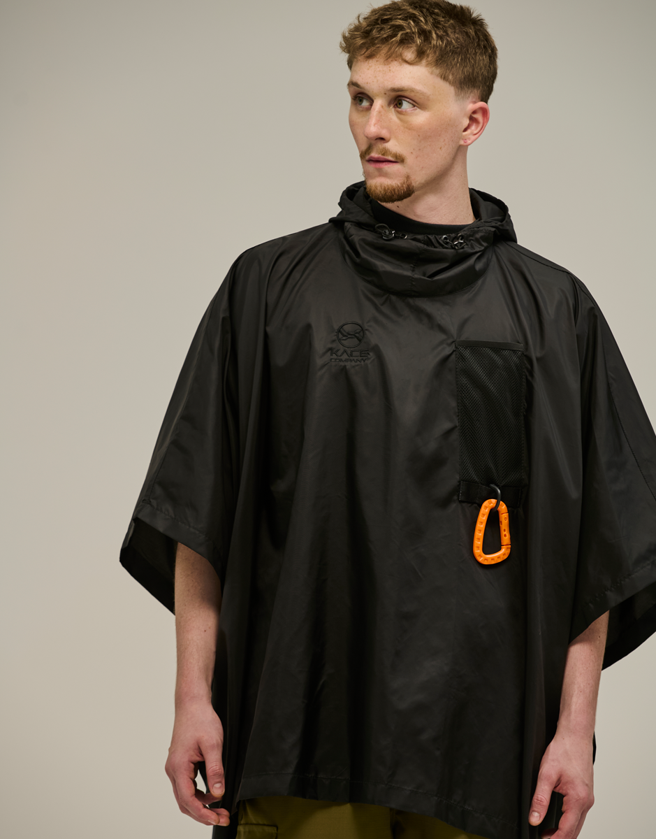 Poncho WR Genesis Black Kace